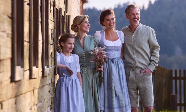 Modenschau „Tracht im Wandel der Zeit“